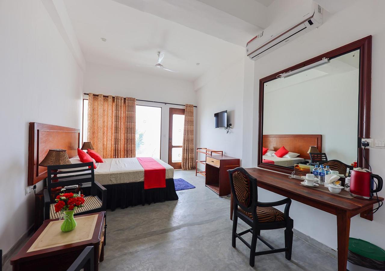 Sea Breeze Ambalangoda Ambalangoda  Exterior photo