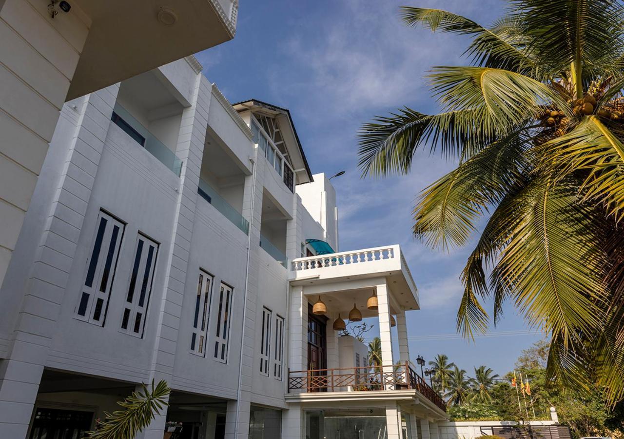 Sea Breeze Ambalangoda Ambalangoda  Exterior photo