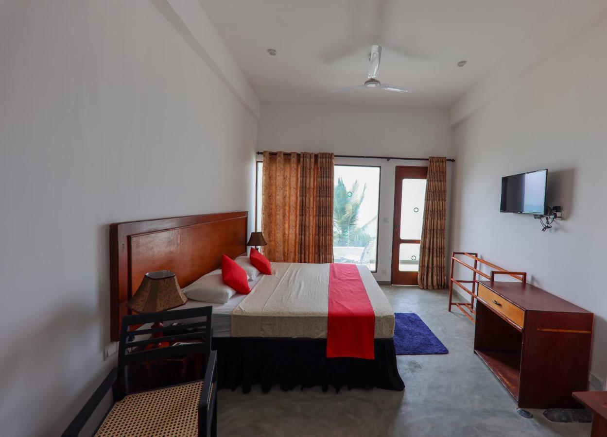 Sea Breeze Ambalangoda Ambalangoda  Exterior photo